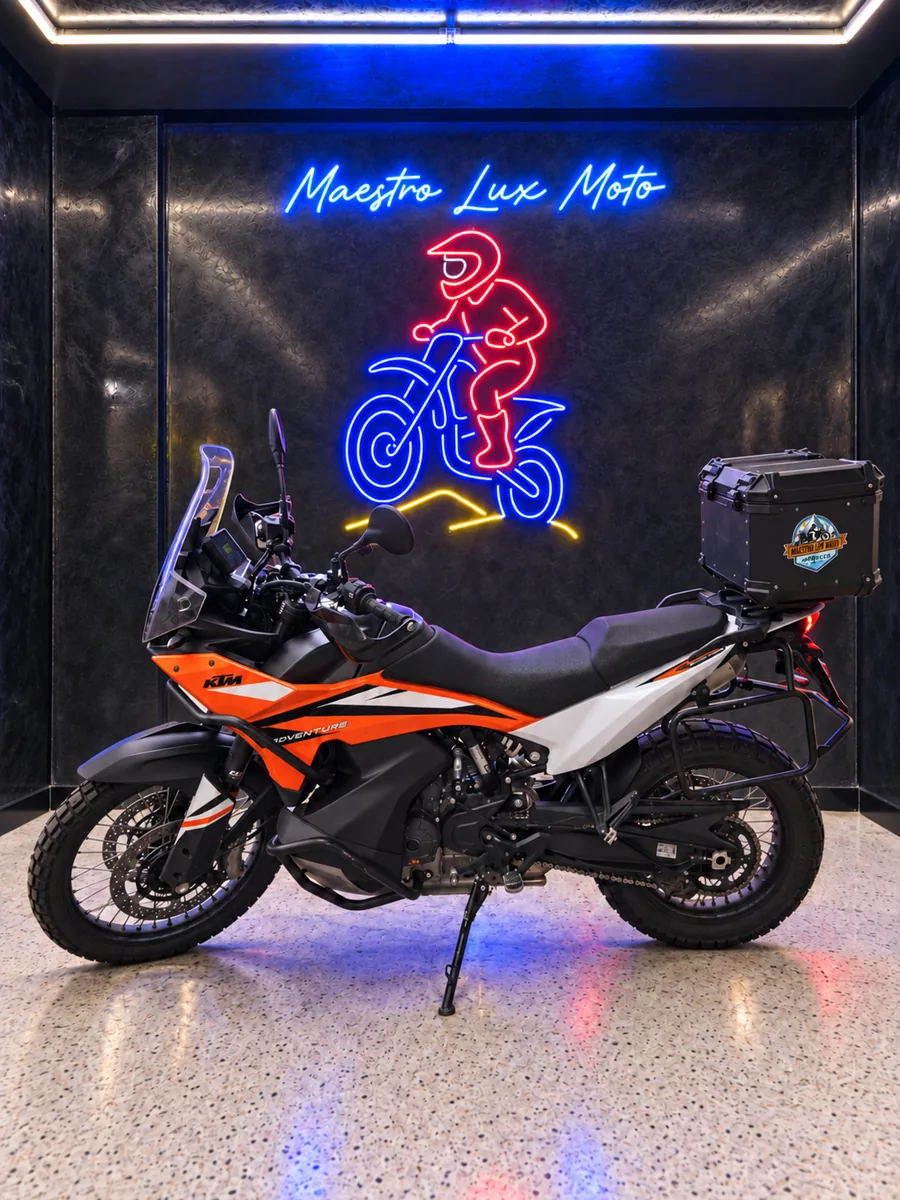 KTM 890 for rent in Marrakech