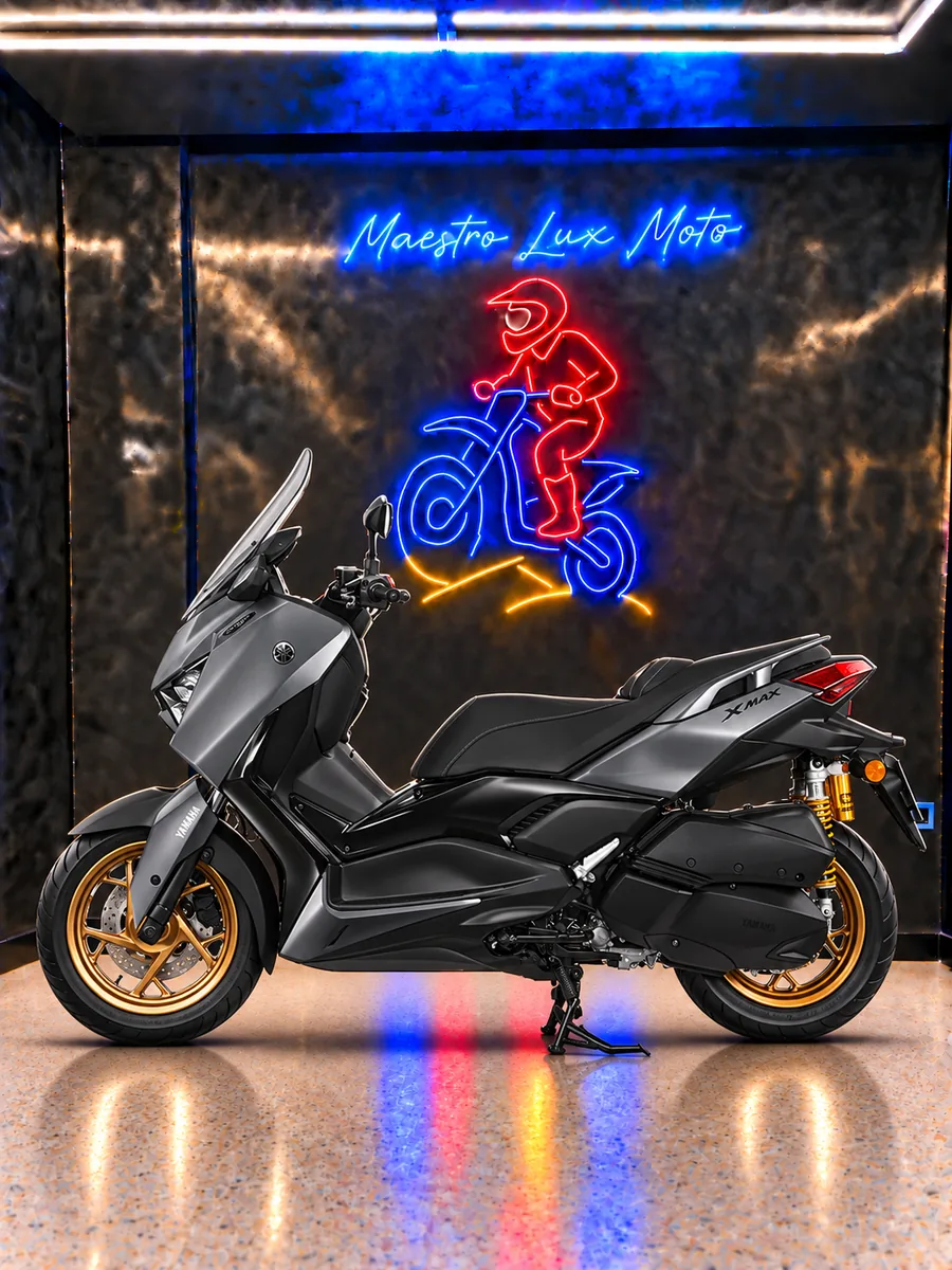 Xmax 125/250 for rent in Marrakech
